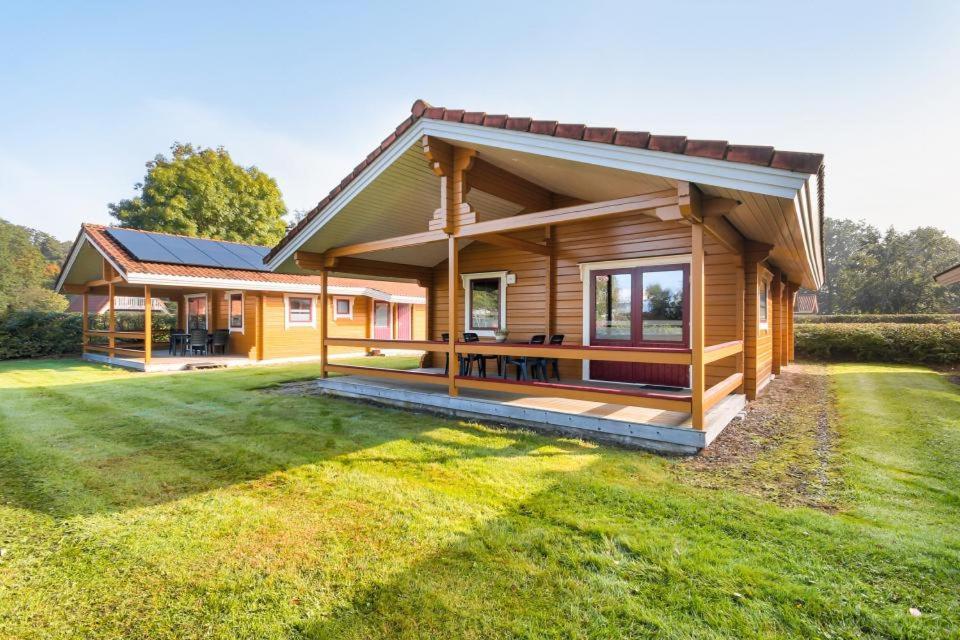 Lupine Lodge Gramsbergen Exteriör bild